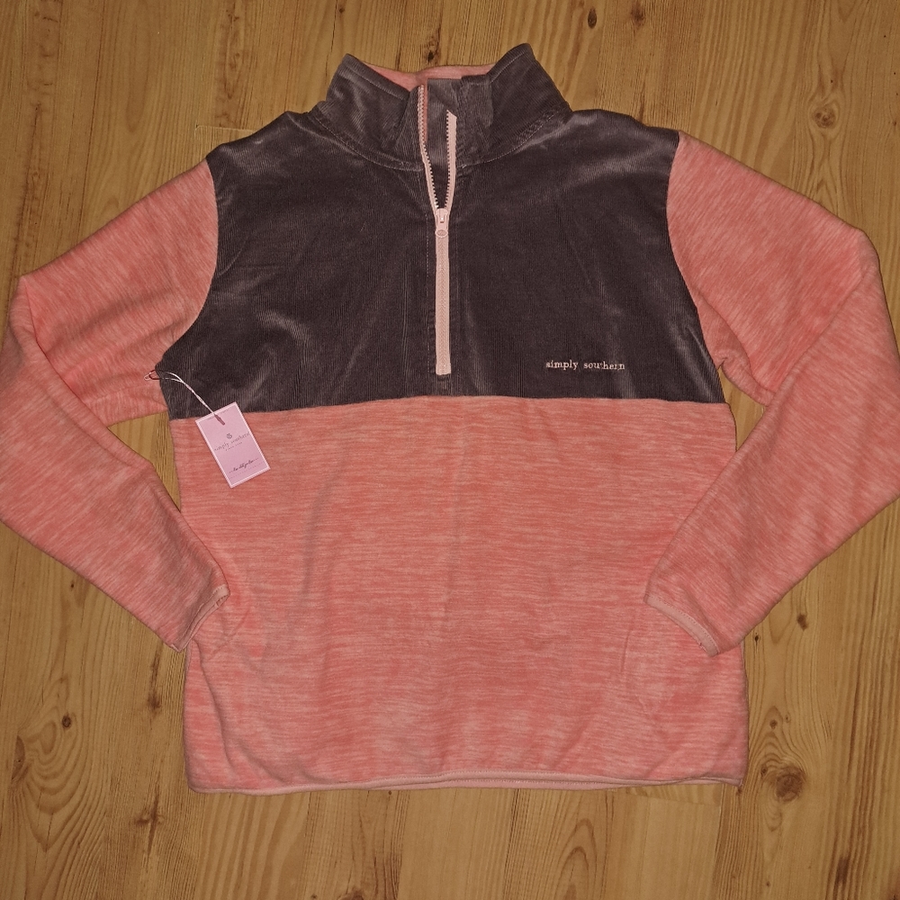 Brand New! Simply Southern womens pullover. Size Medium.